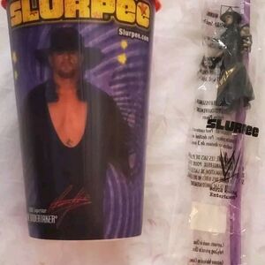 The Undertaker 7-11 Slurpee Hologram Cup WWE Summer Slam 2010 w/ Lid & Straw NOS